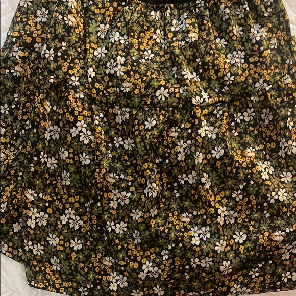 LE LIS Tie Back Floral Dress in Black and Yellow - Picture 6 of 6